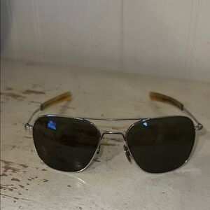 Vintage Randolph Engineering aviator sunglasses 5.5